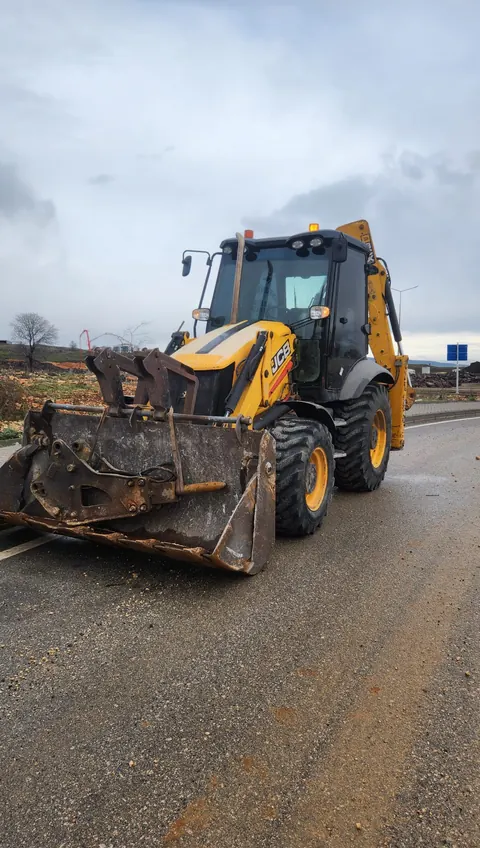 Şehir içinde JCB — Gaziantep